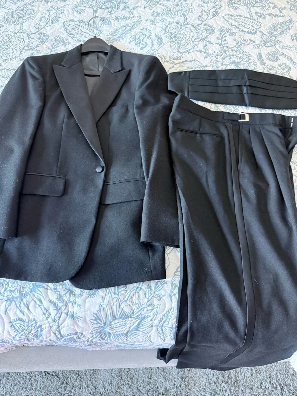 Men's Black Tuxedo Suit - Jacket, Pants, Cummerbund Satin Lapels - Wool SZ 38”